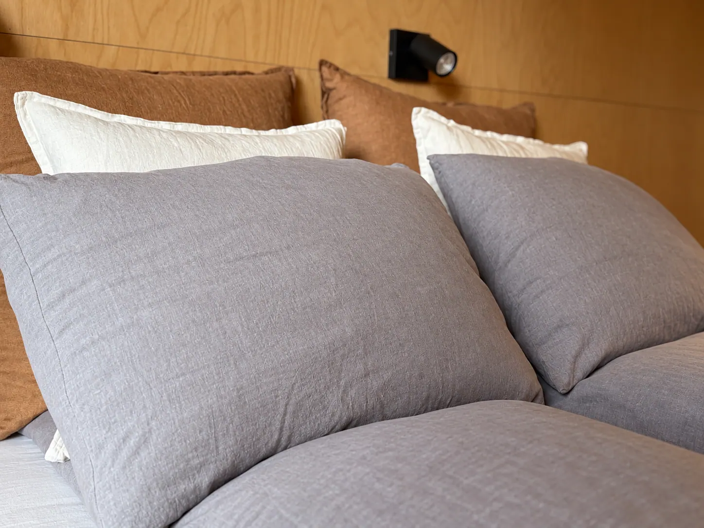 Apartment 15B: Bed with soft linen pillows